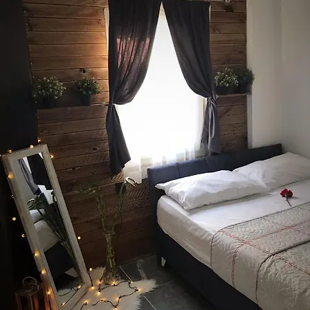 Quarto em Acomodações Particulares Livane *